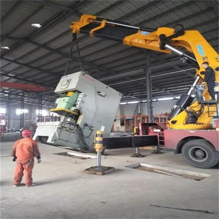 招远80吨折臂吊车出租附近电话